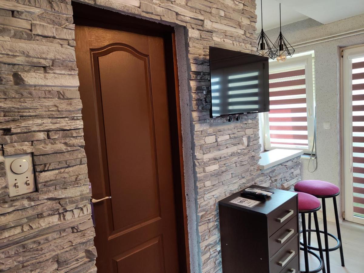 Centrum Lux Apartment Nis Luaran gambar