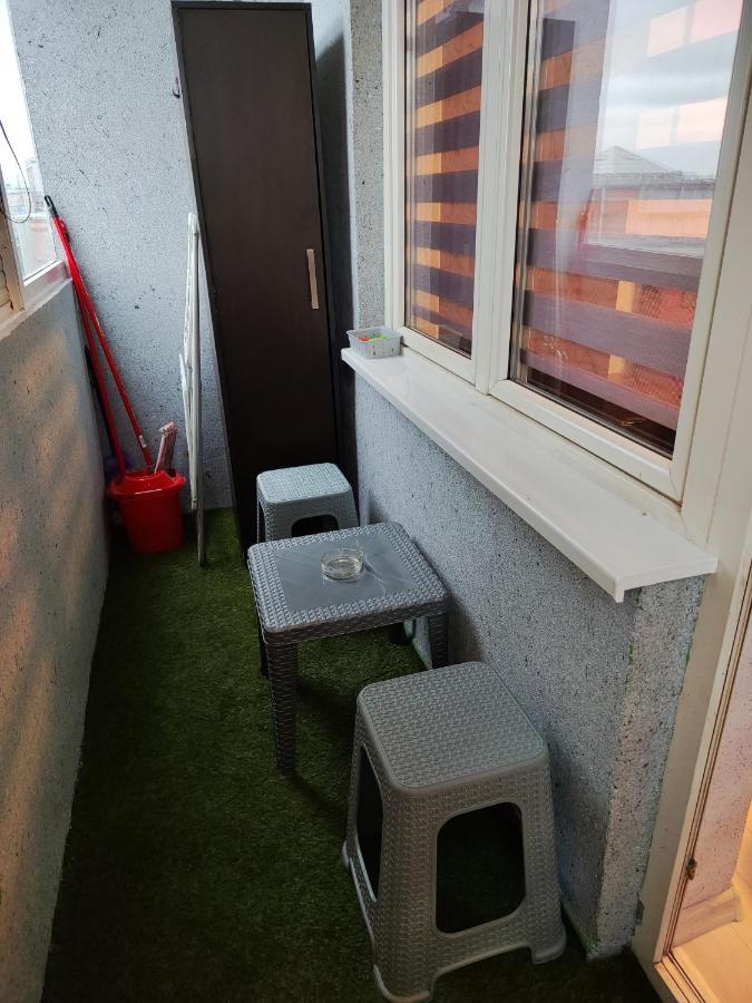 Centrum Lux Apartment Nis Luaran gambar